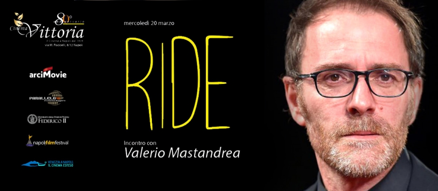 VALERIO MASTANDREA a Napoli